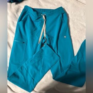 FIGS Women’s teal scrub pants/bottoms- XS